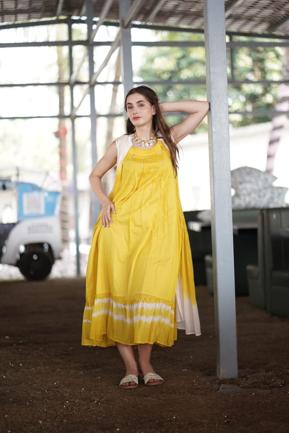 The Golden Ombre Jamdani Ensemble