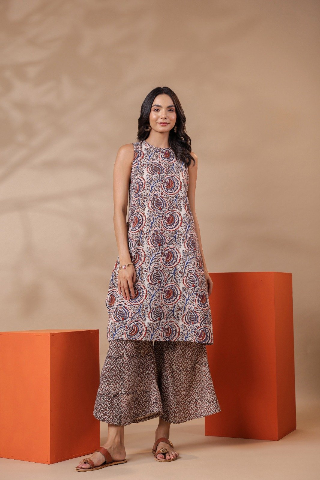 Jaipuri sleeveless kurta palazzo set